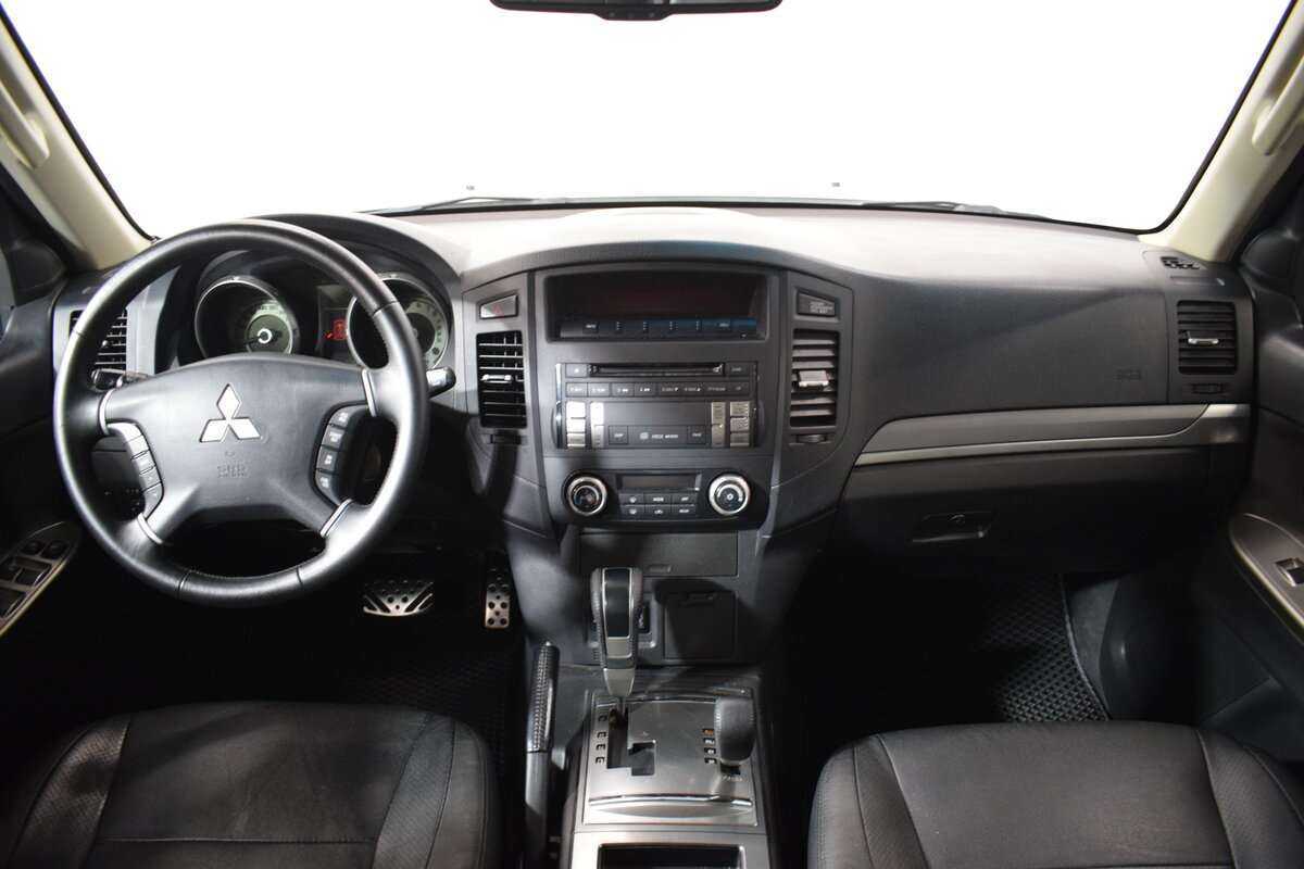 Mitsubishi Pajero 2014 года с пробегом. Фото: #13
