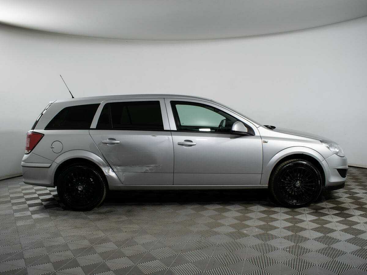 Opel Astra 2014 года с пробегом. Фото: #3