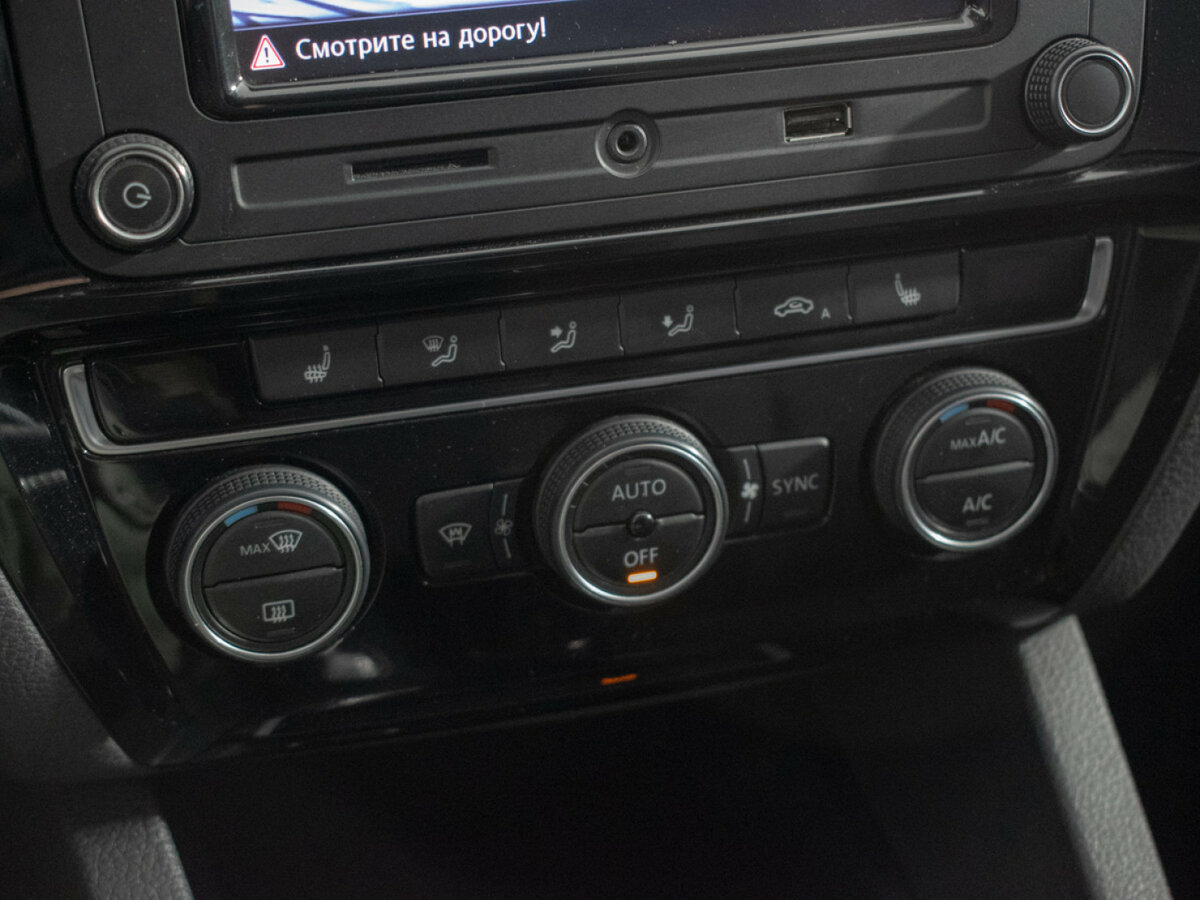 Volkswagen Jetta 2018 года с пробегом. Фото: #14