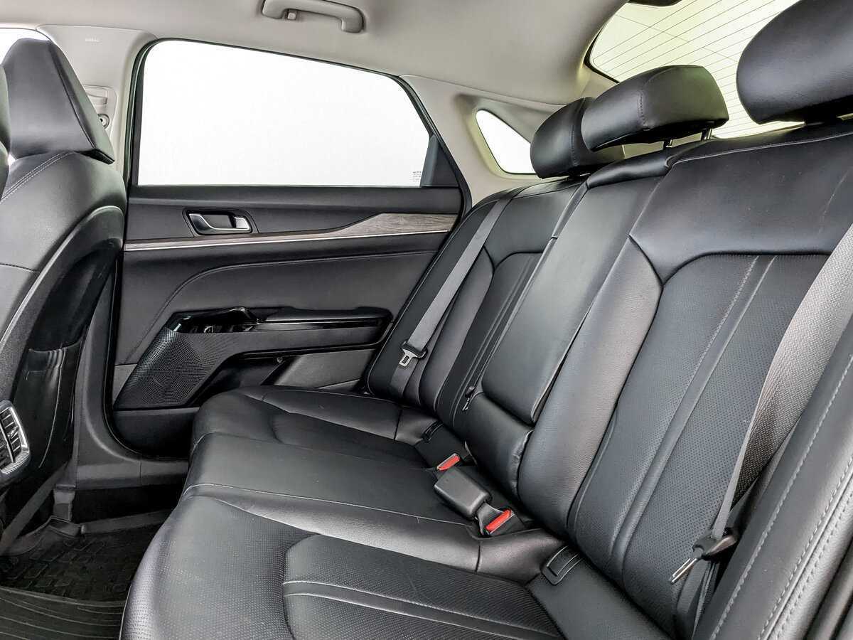 Kia K5 2020 года с пробегом. Фото: #9