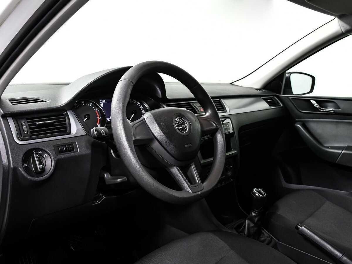 Skoda Rapid 2017 года с пробегом. Фото: #9
