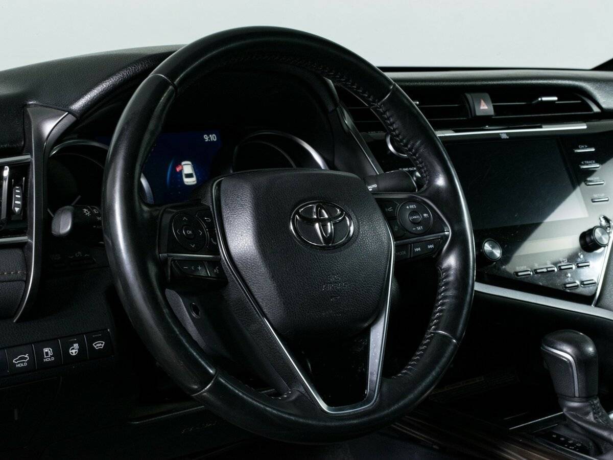 Toyota Camry 2020 года с пробегом. Фото: #13