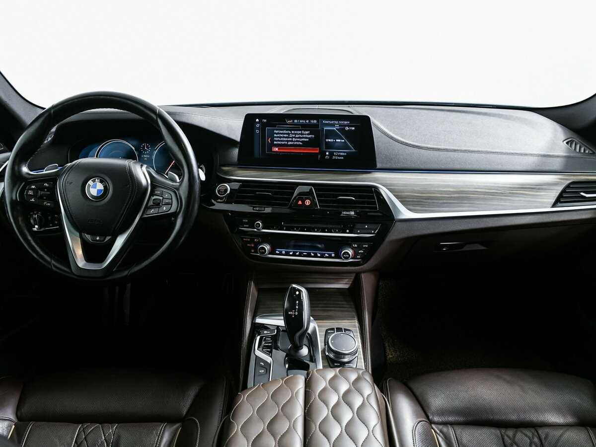 BMW 5 серии 2017 года с пробегом. Фото: #10