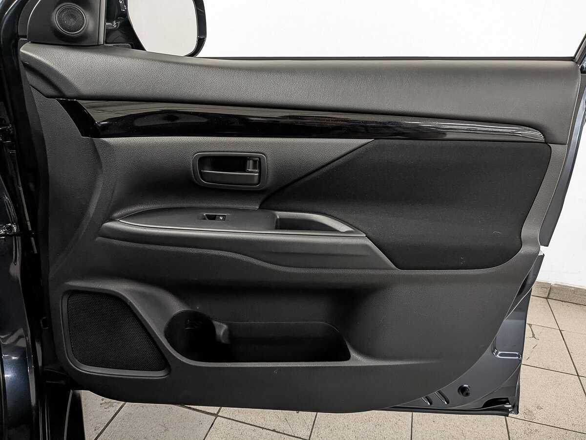 Mitsubishi Outlander 2019 года с пробегом. Фото: #21