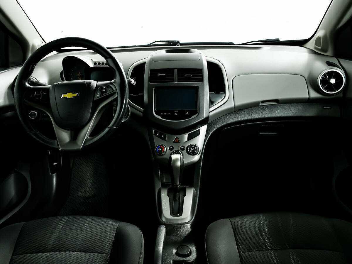 Chevrolet Aveo 2014 года с пробегом. Фото: #10