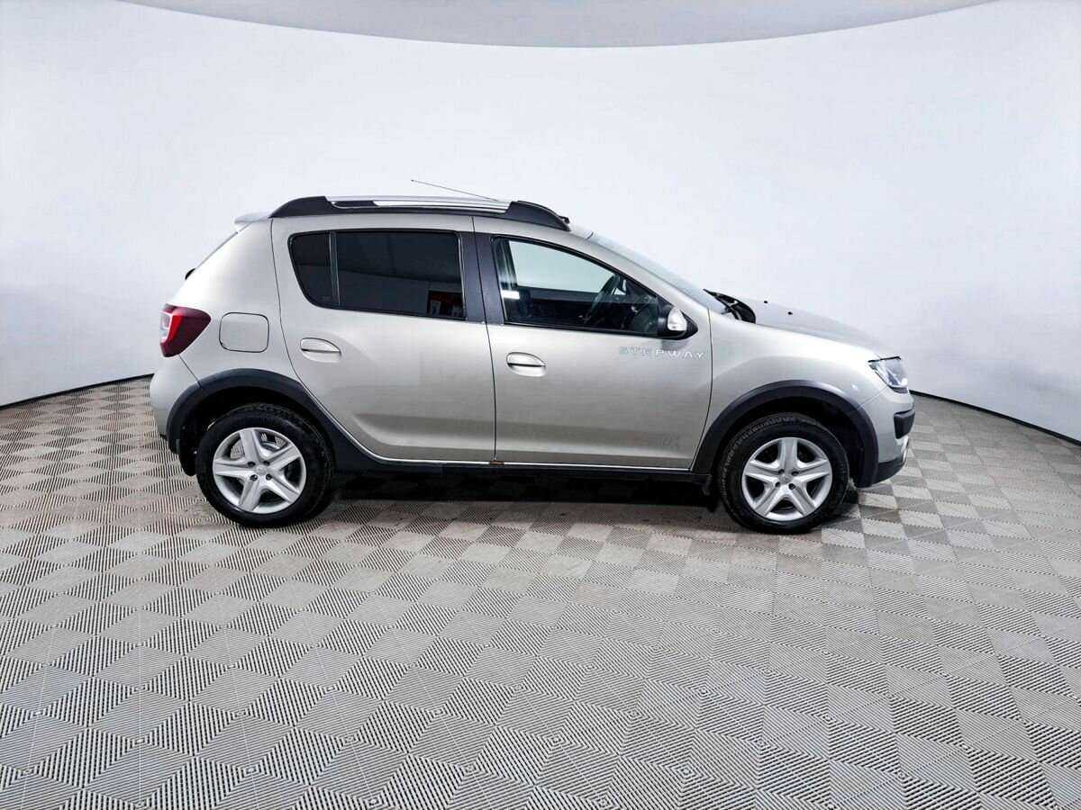 Renault Sandero 2017 года с пробегом. Фото: #3