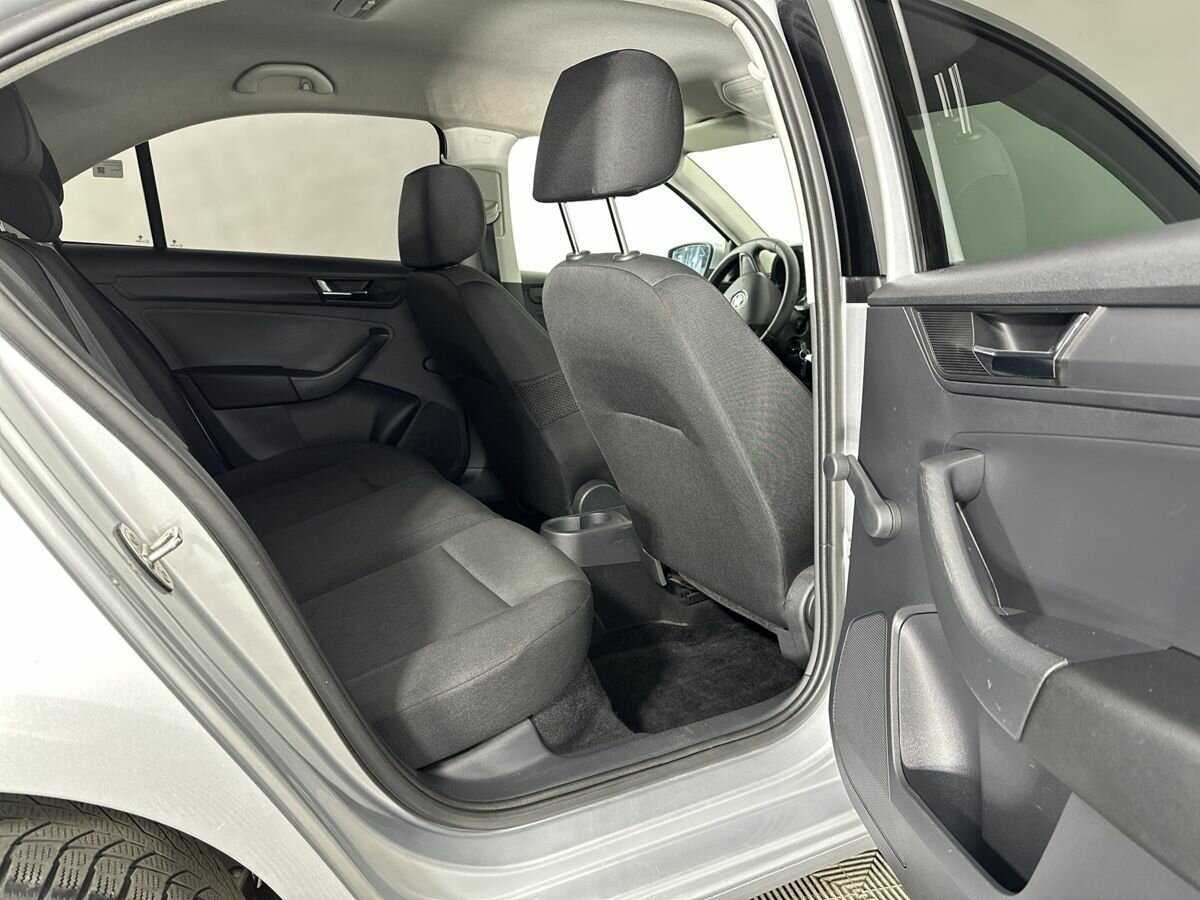 Skoda Rapid 2018 года с пробегом. Фото: #15