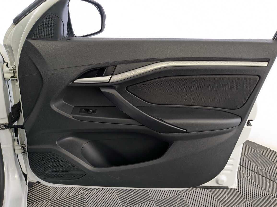 Lada (ВАЗ) Vesta 2016 года с пробегом. Фото: #19