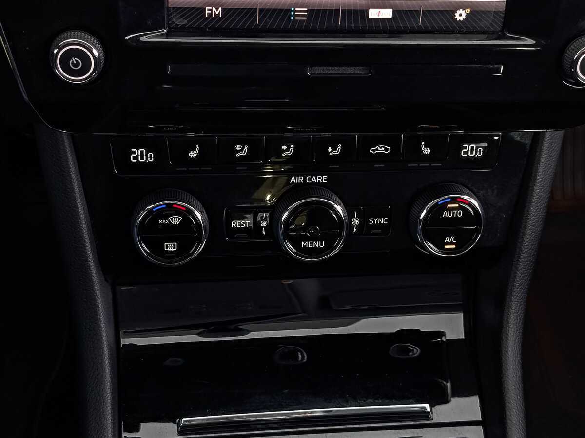 Skoda Superb 2017 года с пробегом. Фото: #20