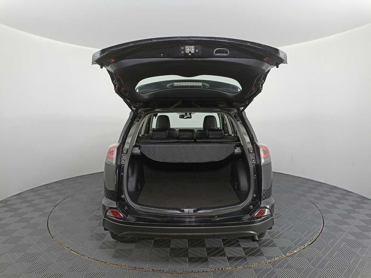 Toyota RAV4 2019 года с пробегом. Фото: #9