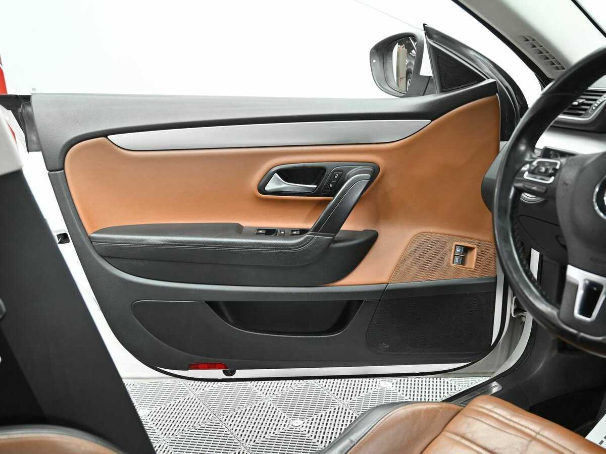 Volkswagen Passat CC 2013 года с пробегом. Фото: #6