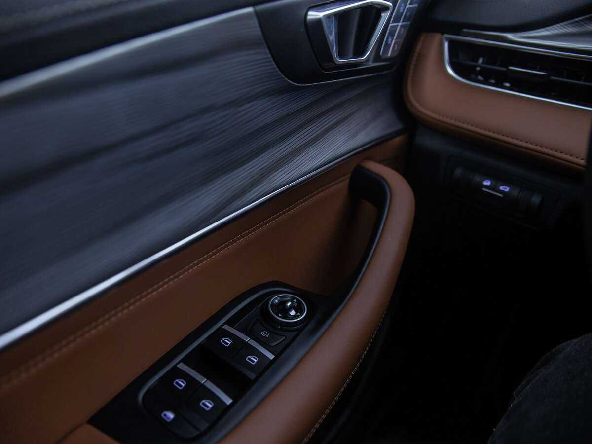 Chery Tiggo 8 Pro Max 2022 года с пробегом. Фото: #9