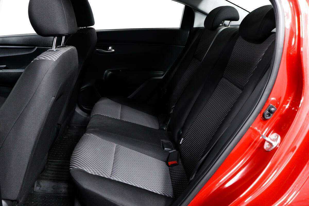 Kia Rio 2018 года с пробегом. Фото: #11