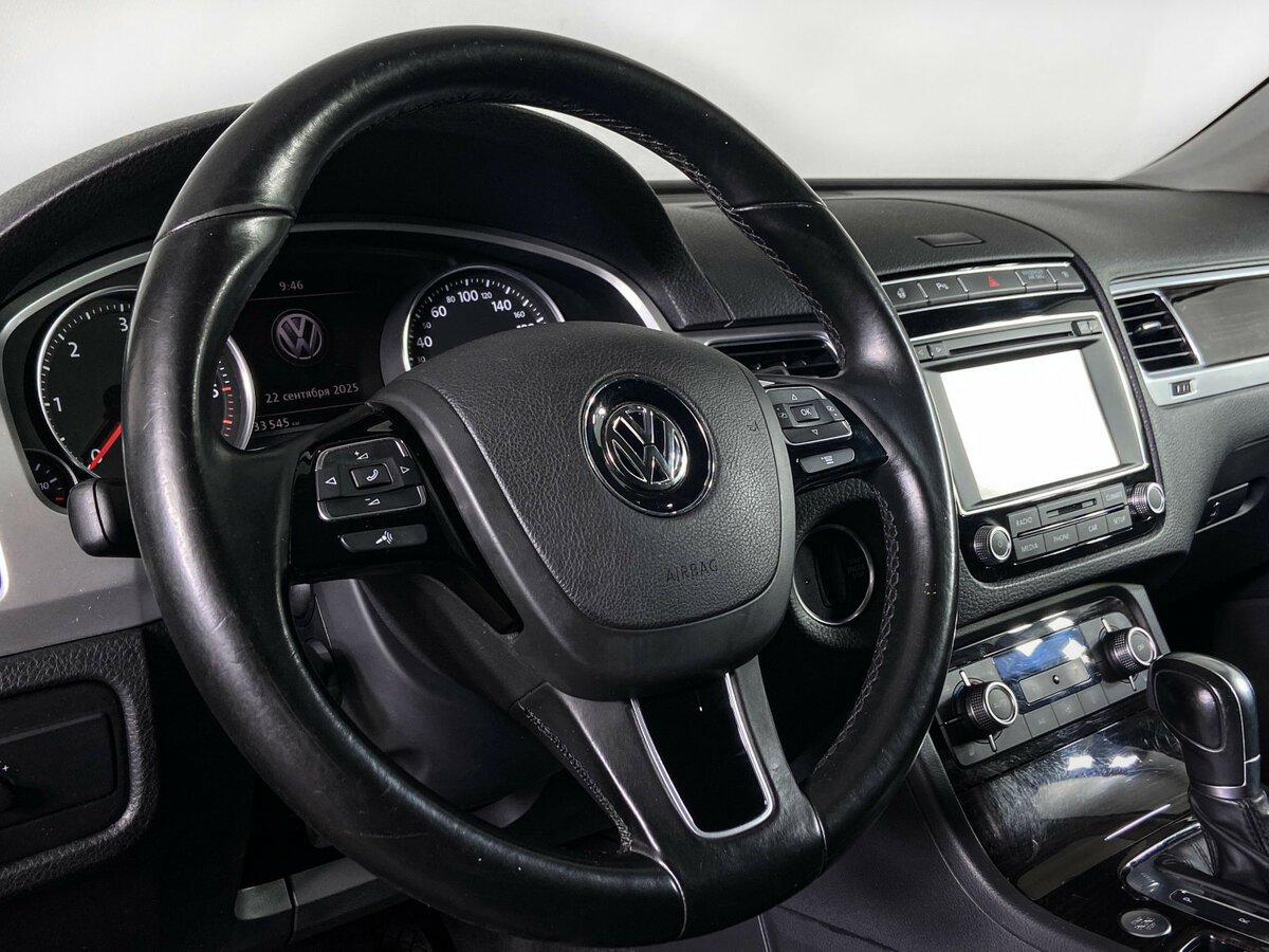 Volkswagen Touareg 2015 года с пробегом. Фото: #12