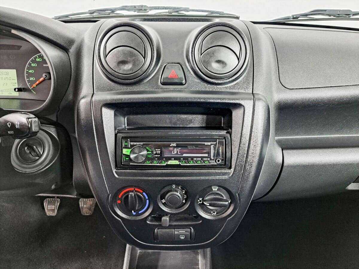 Lada (ВАЗ) Granta 2017 года с пробегом. Фото: #12