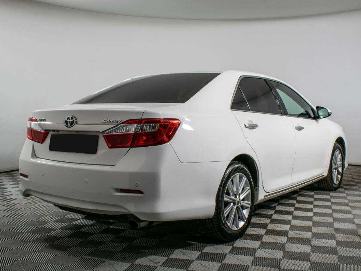 Toyota Camry 2014 года с пробегом. Фото: #4