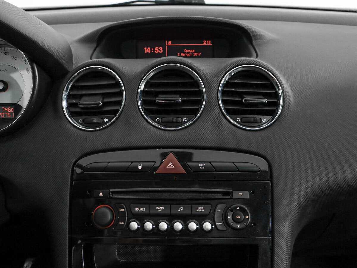 Peugeot 308 2012 года с пробегом. Фото: #13