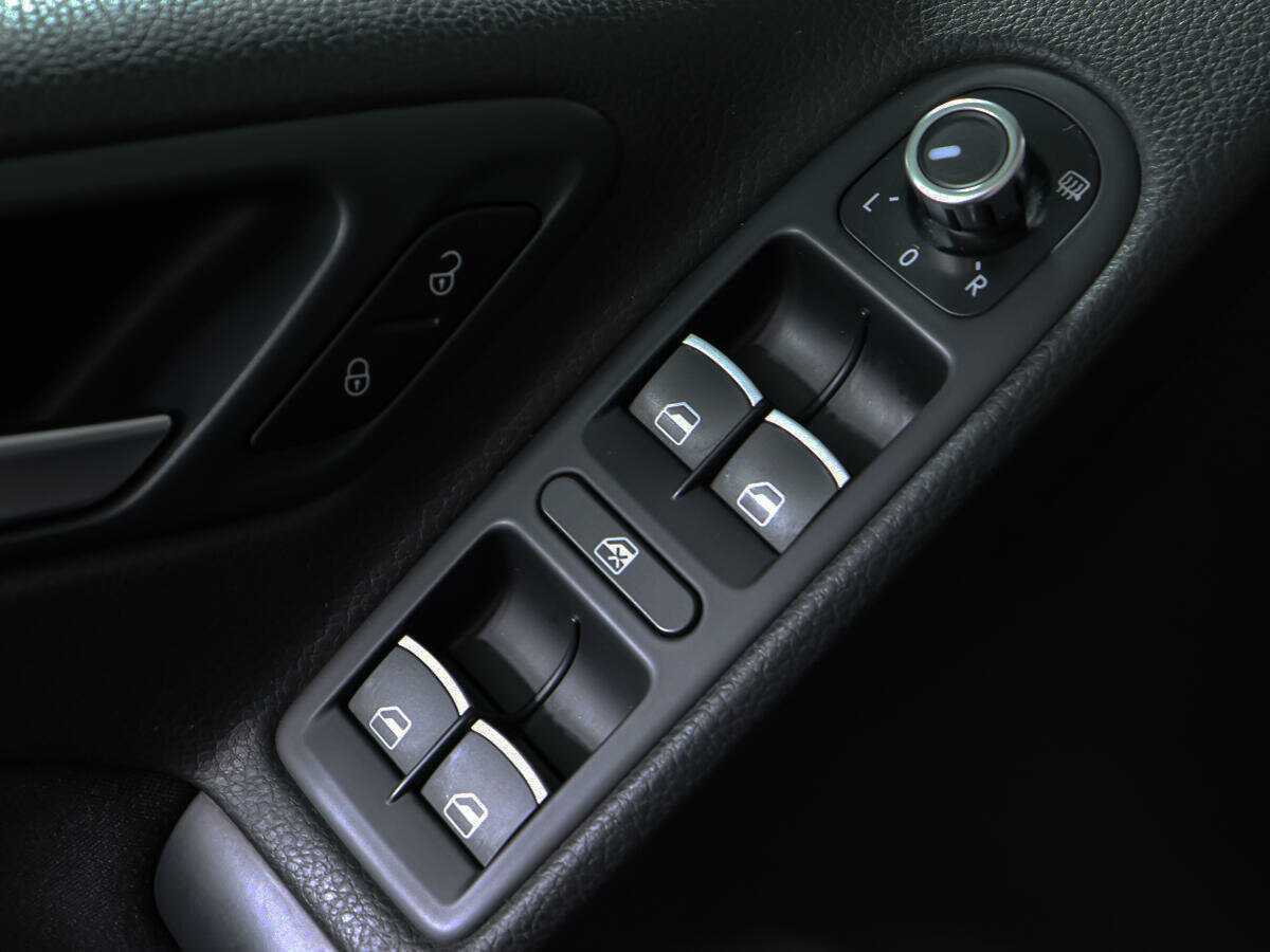 Volkswagen Golf 2012 года с пробегом. Фото: #11