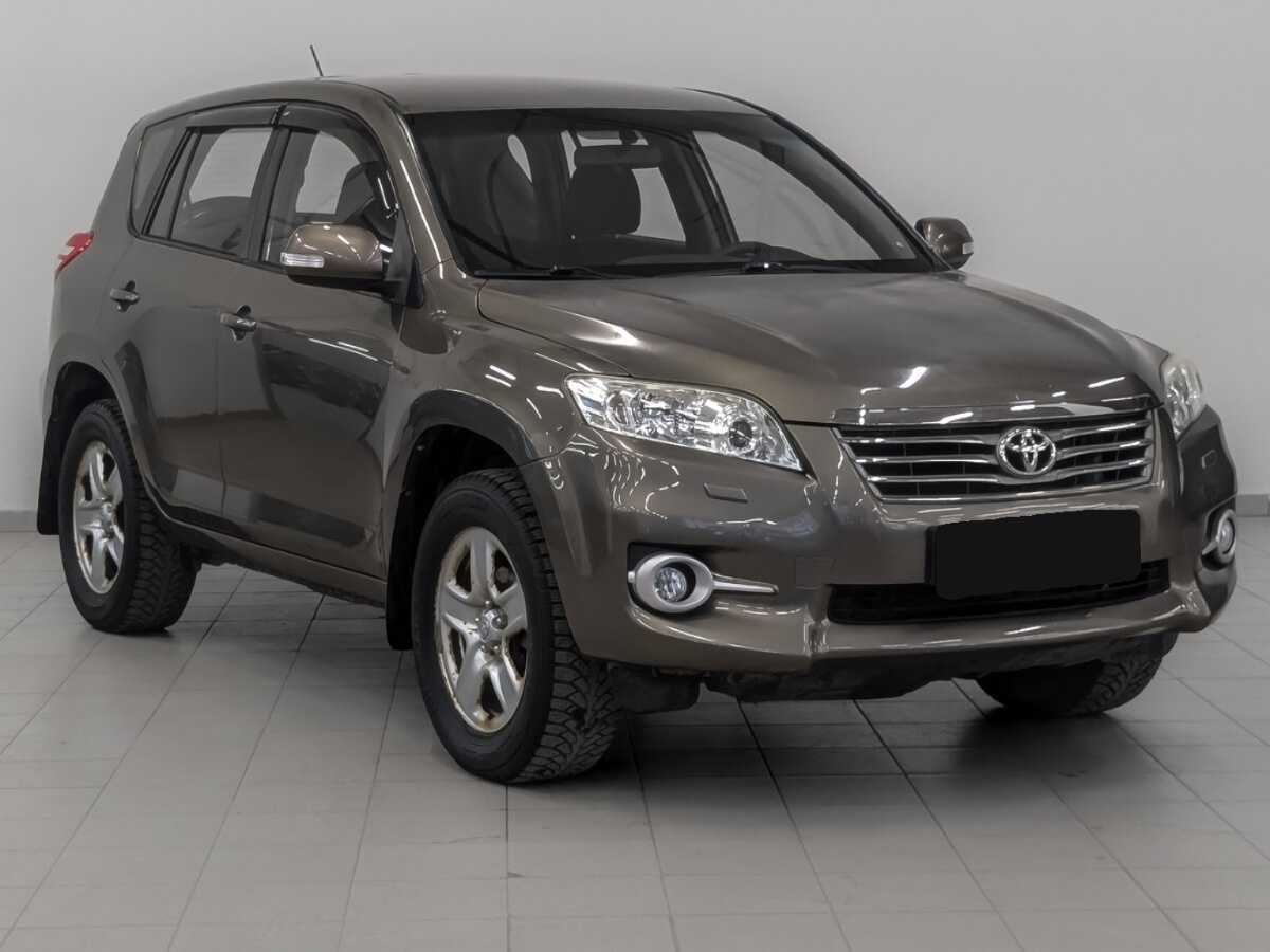 Toyota RAV4 2012 года с пробегом. Фото: #2