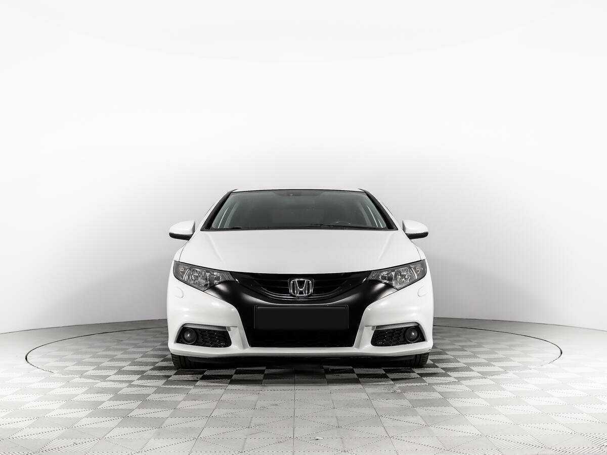 Honda Civic 2012 года с пробегом. Фото: #1