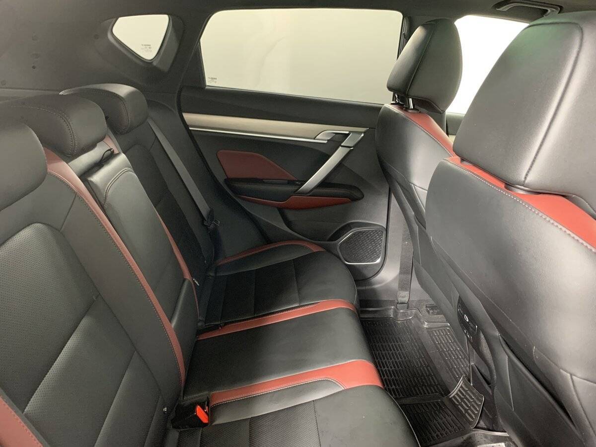 Geely Coolray 2022 года с пробегом. Фото: #16