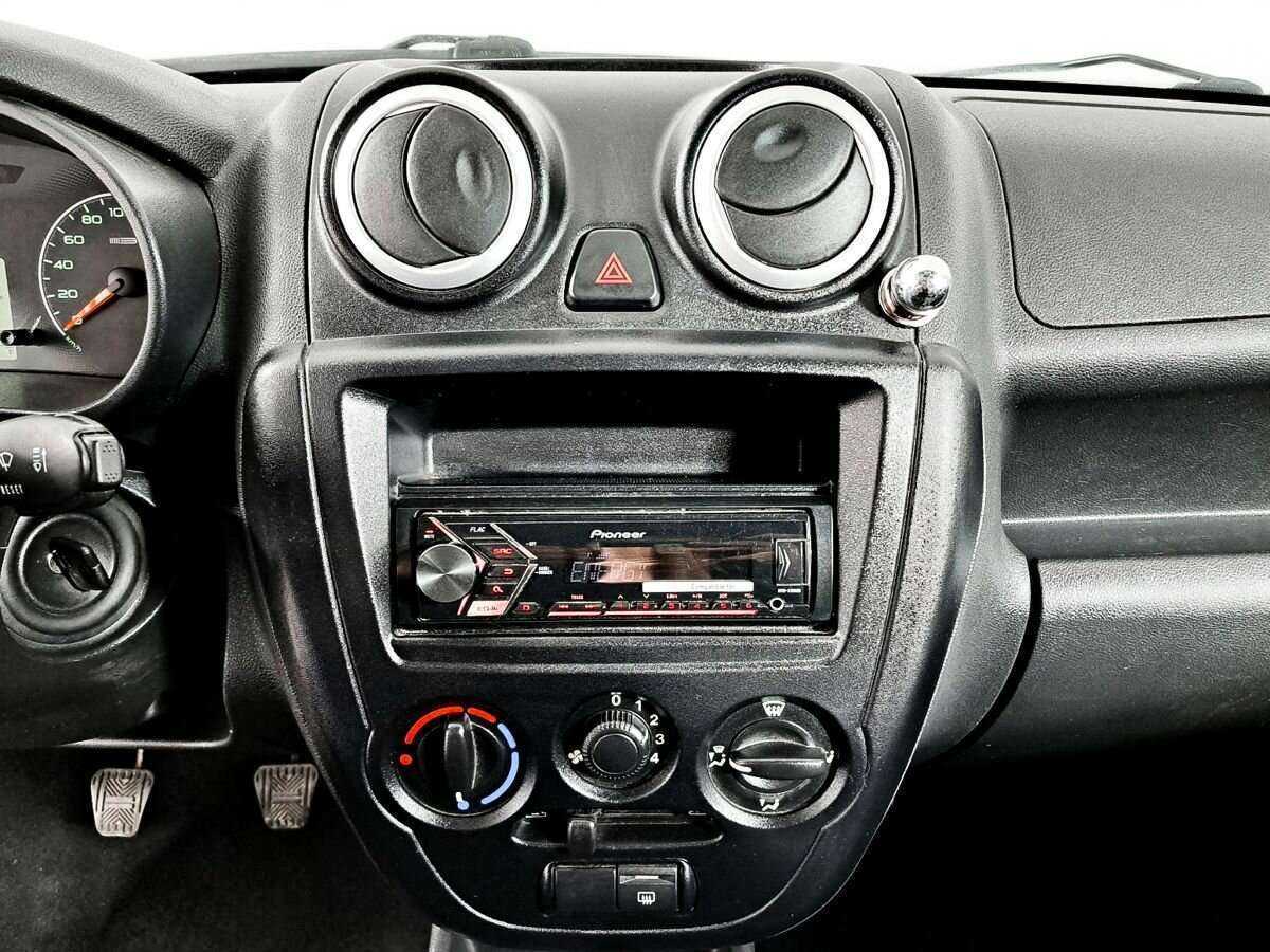 Lada (ВАЗ) Granta 2018 года с пробегом. Фото: #11