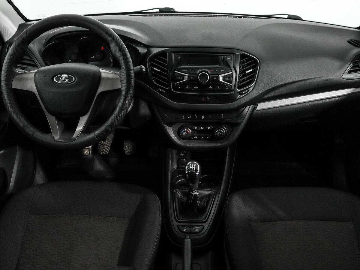 Lada (ВАЗ) Vesta 2017 года с пробегом. Фото: #9