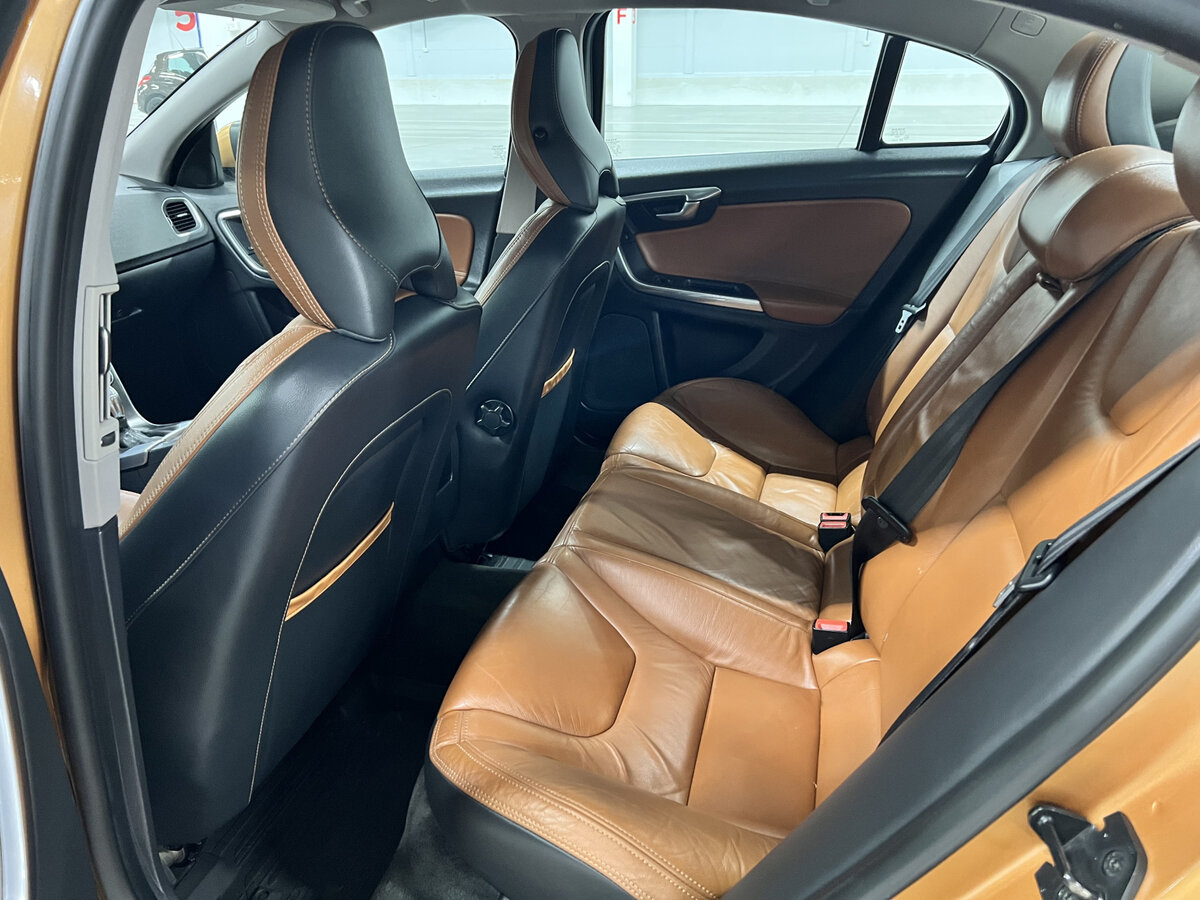 Volvo S60 2012 года с пробегом. Фото: #11