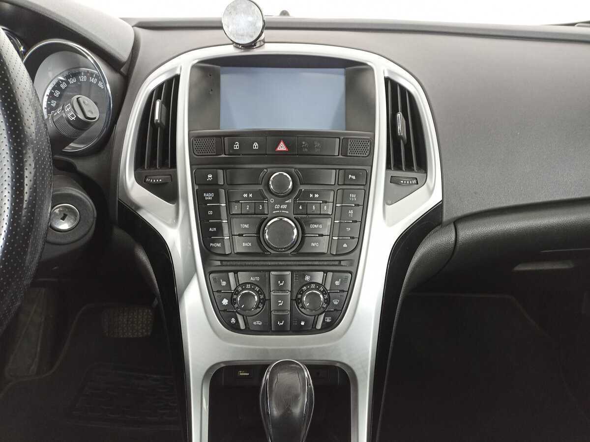 Opel Astra 2013 года с пробегом. Фото: #13