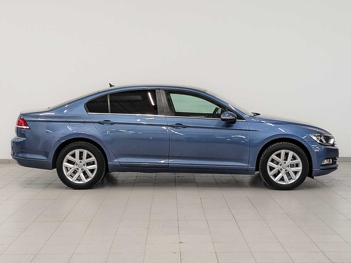 Volkswagen Passat 2015 года с пробегом. Фото: #3