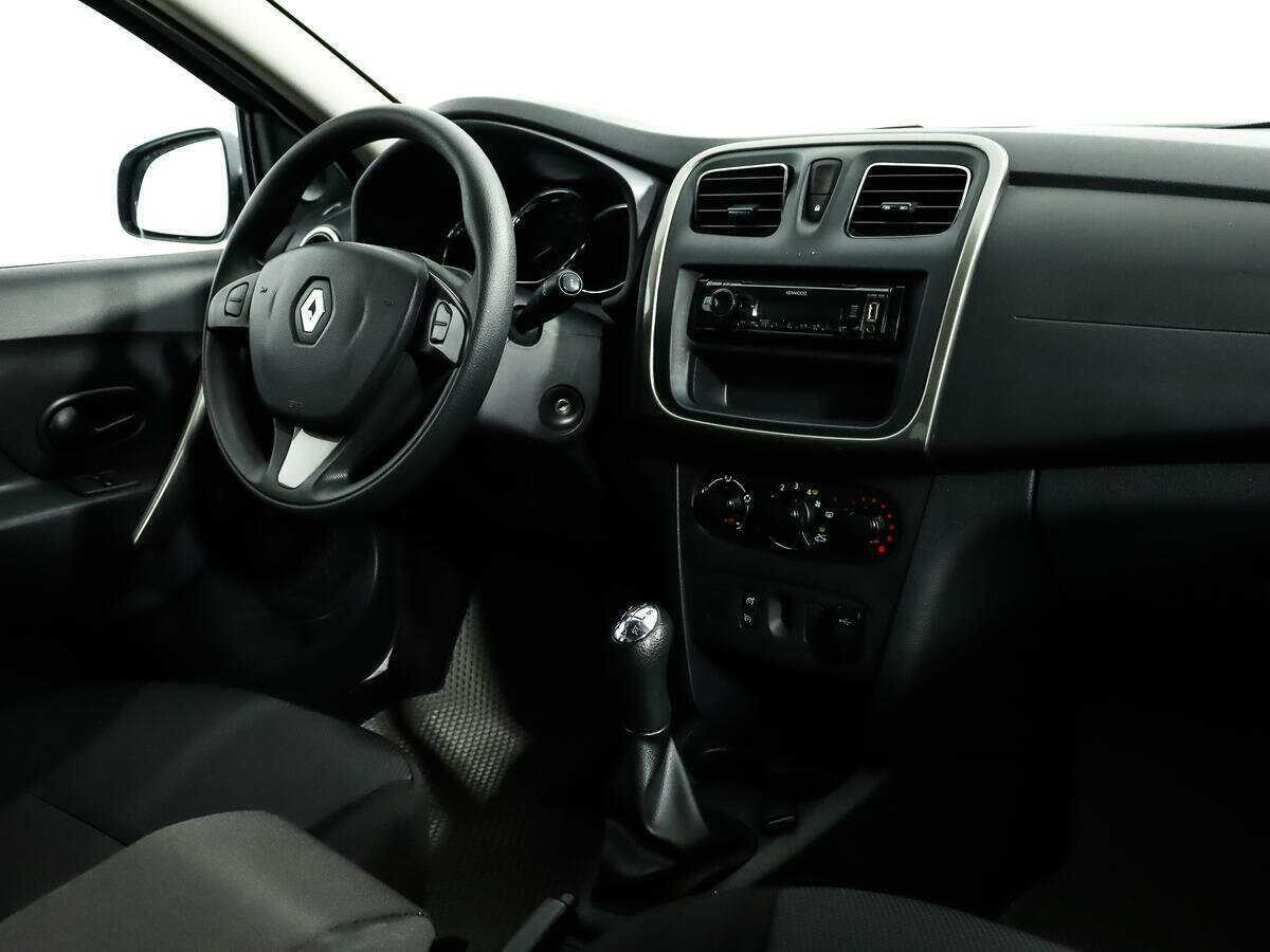 Renault Sandero 2017 года с пробегом. Фото: #11