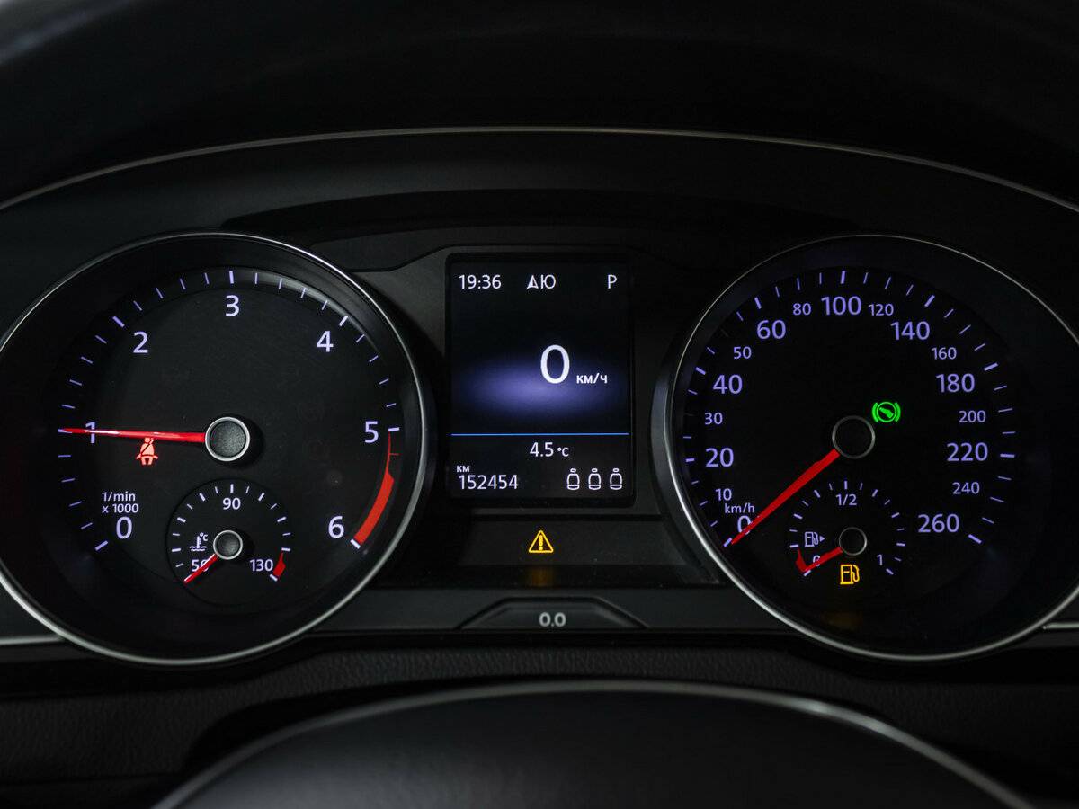 Volkswagen Passat 2017 года с пробегом. Фото: #8