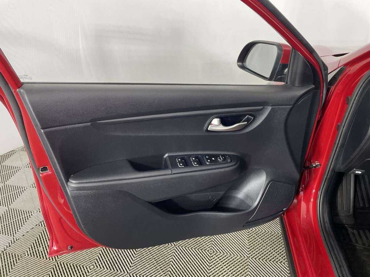 Kia Rio 2021 года с пробегом. Фото: #7