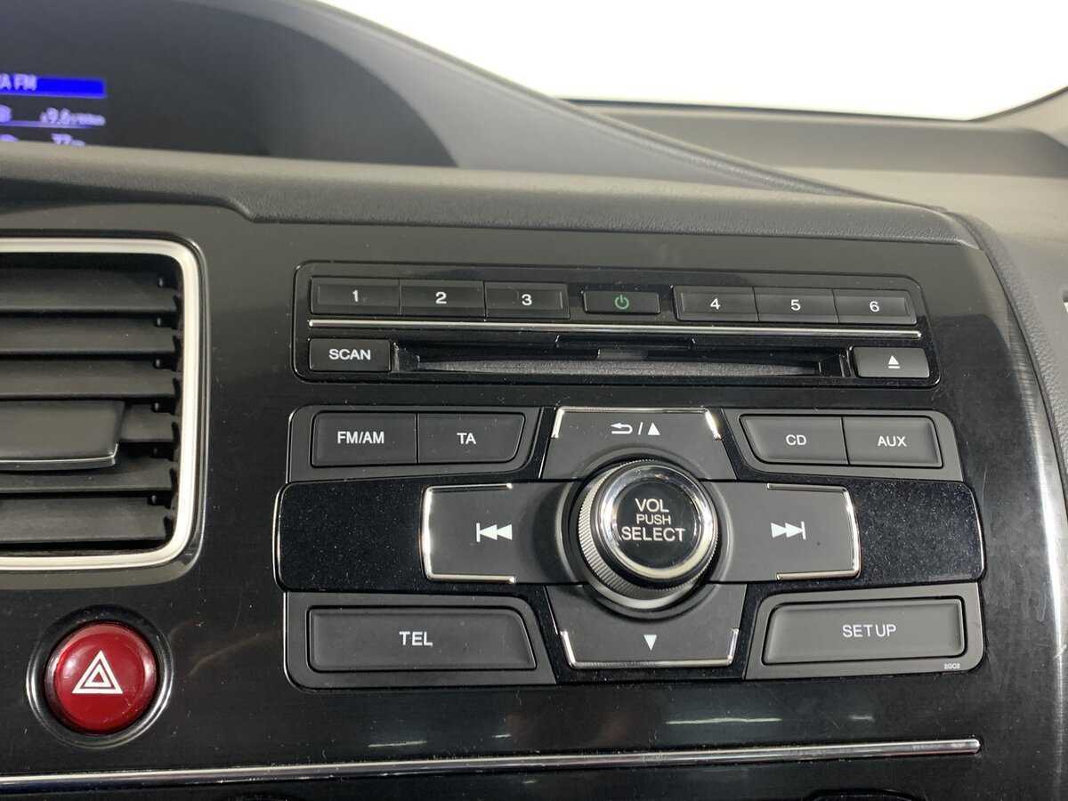 Honda Civic 2013 года с пробегом. Фото: #15