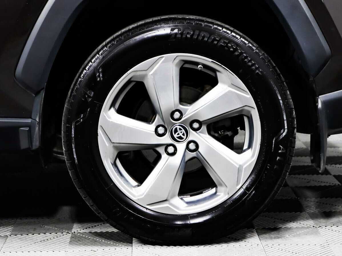 Toyota RAV4 2020 года с пробегом. Фото: #13
