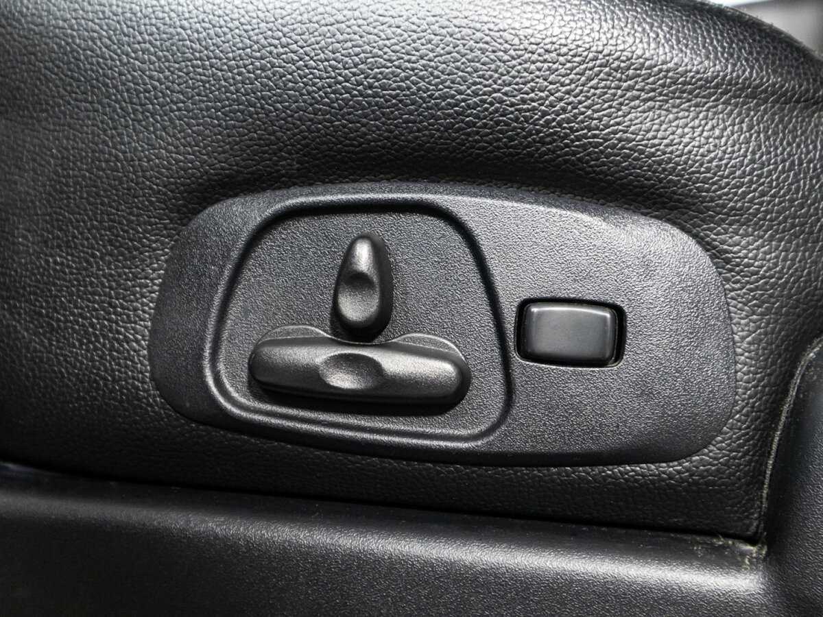 Mitsubishi Pajero 2012 года с пробегом. Фото: #12