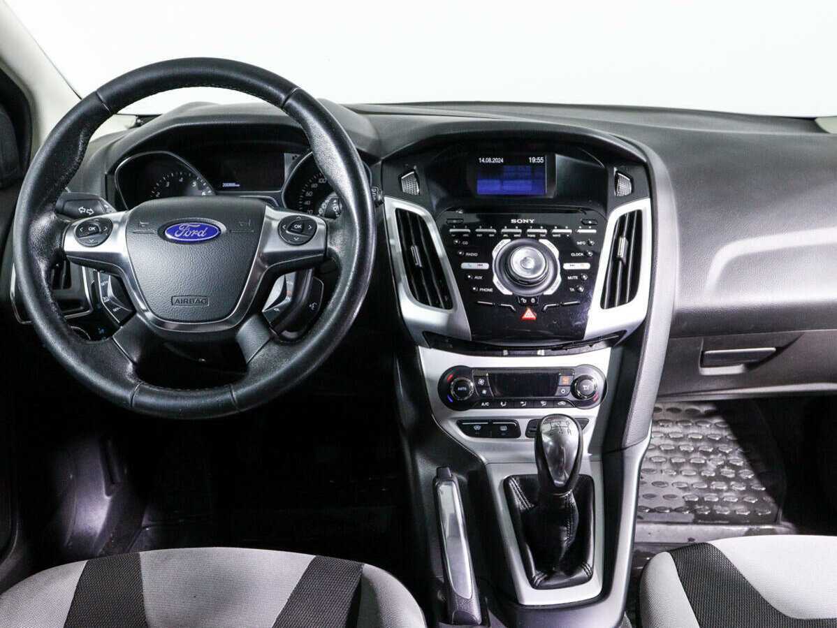 Ford Focus 2013 года с пробегом. Фото: #9