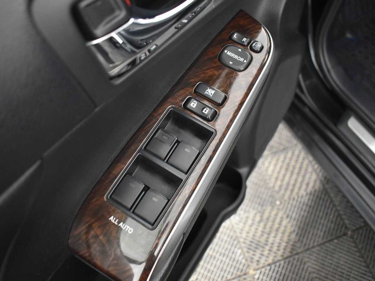 Toyota Camry 2017 года с пробегом. Фото: #8