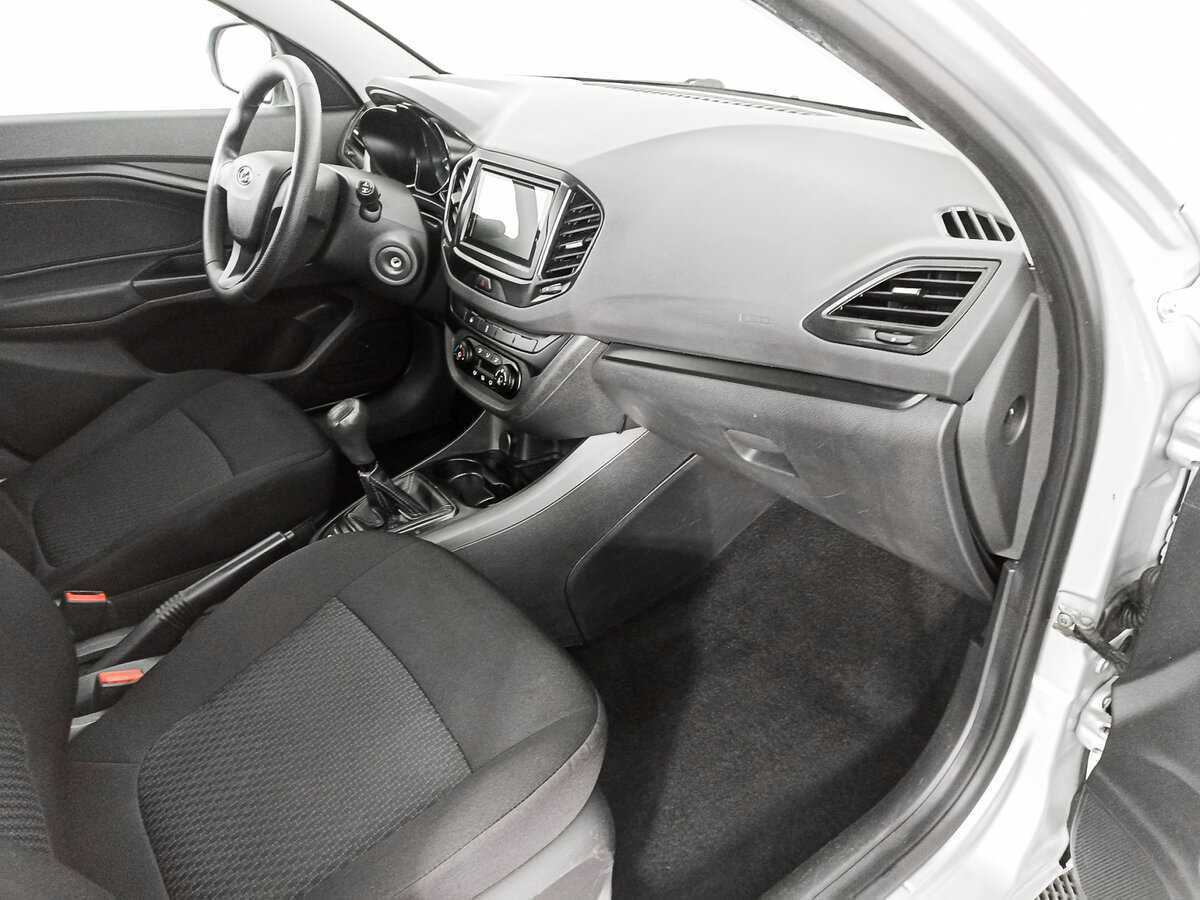 Lada (ВАЗ) Vesta 2017 года с пробегом. Фото: #8