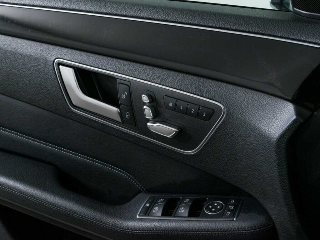 Mercedes-Benz E-Класс 2014 года с пробегом. Фото: #12