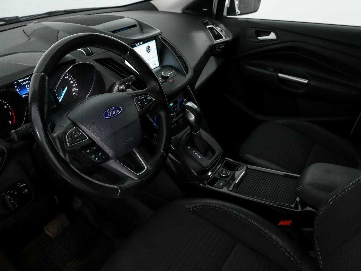 Ford Kuga 2017 года с пробегом. Фото: #10