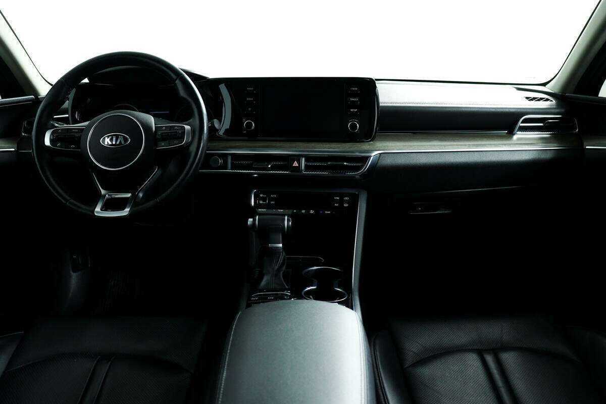 Kia K5 2020 года с пробегом. Фото: #10