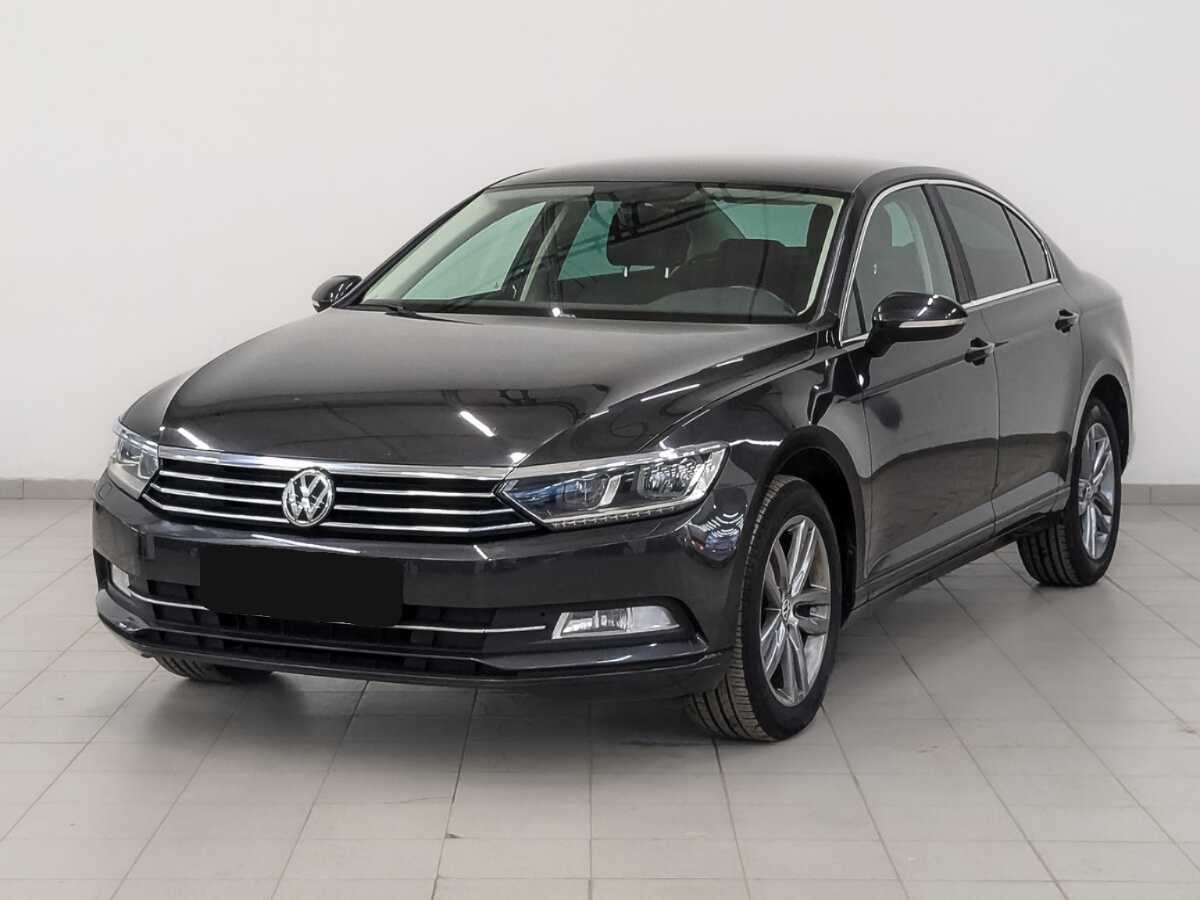 Volkswagen Passat 2019 года с пробегом. Посмотреть фото