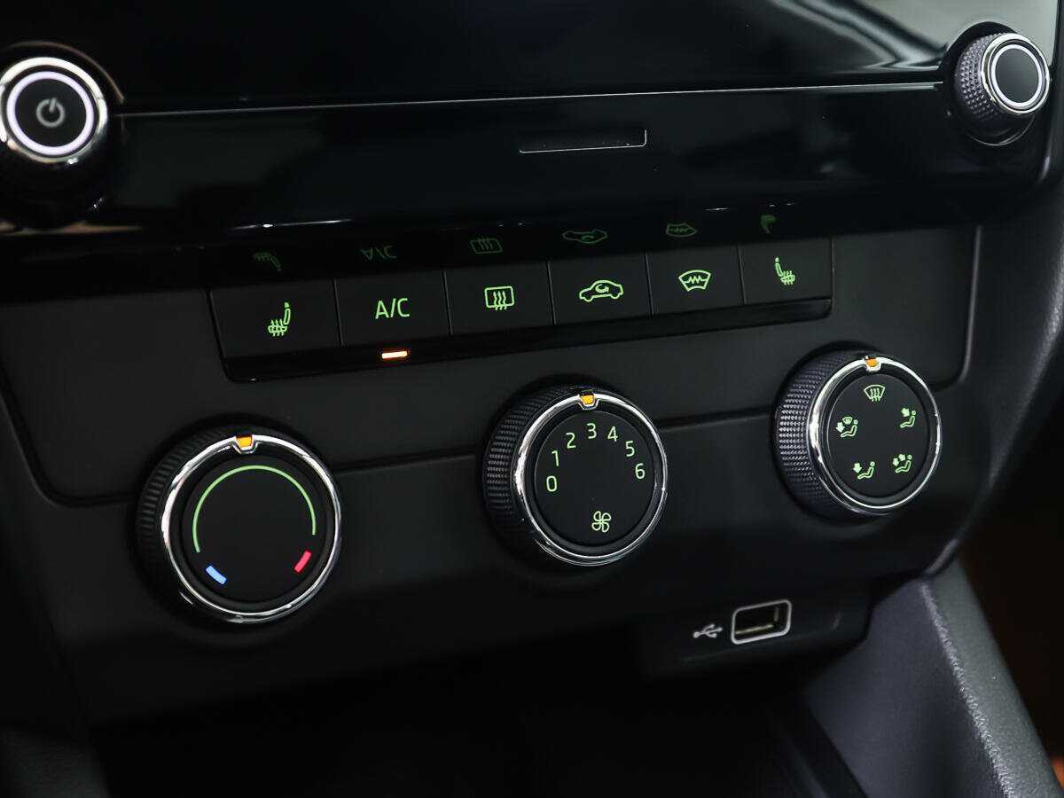 Skoda Octavia 2018 года с пробегом. Фото: #15