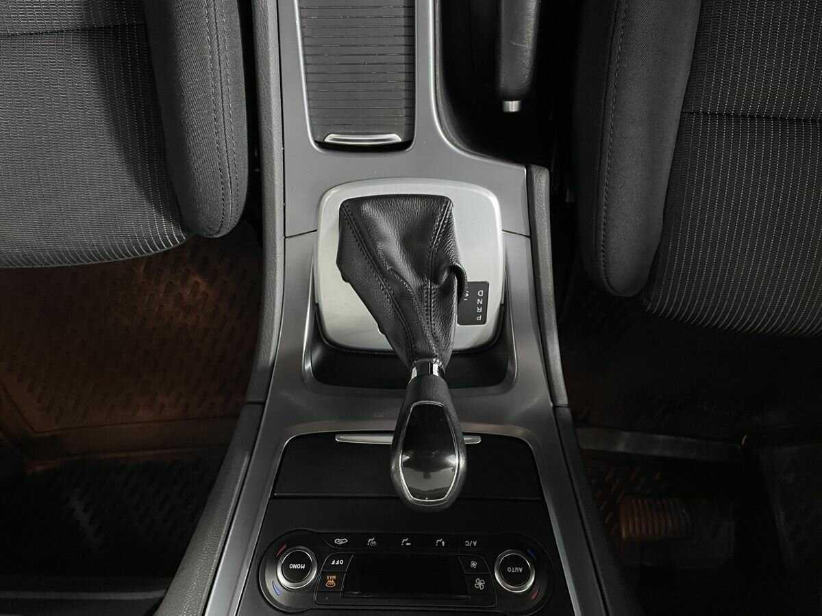 Ford Mondeo 2012 года с пробегом. Фото: #12