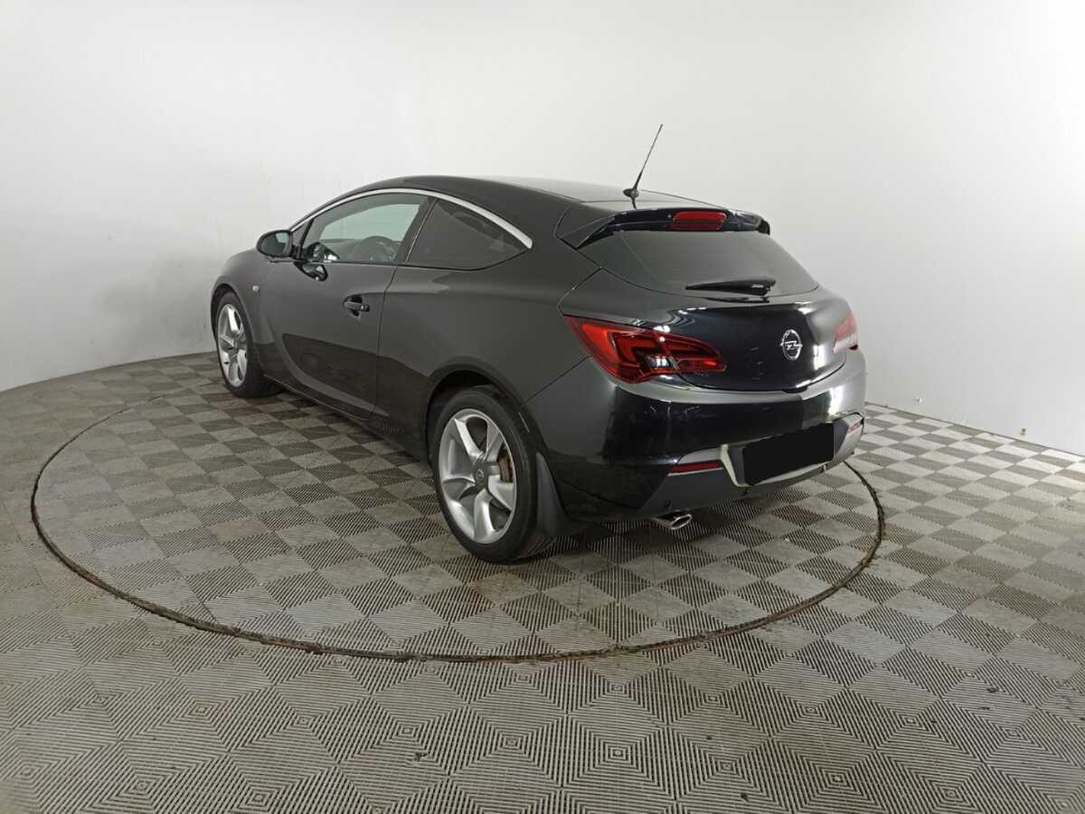 Opel Astra 2013 года с пробегом. Фото: #6