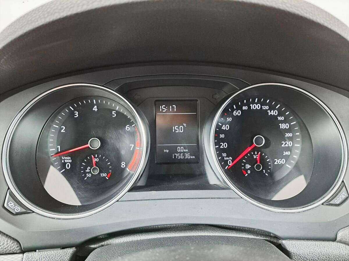 Volkswagen Jetta 2016 года с пробегом. Фото: #8