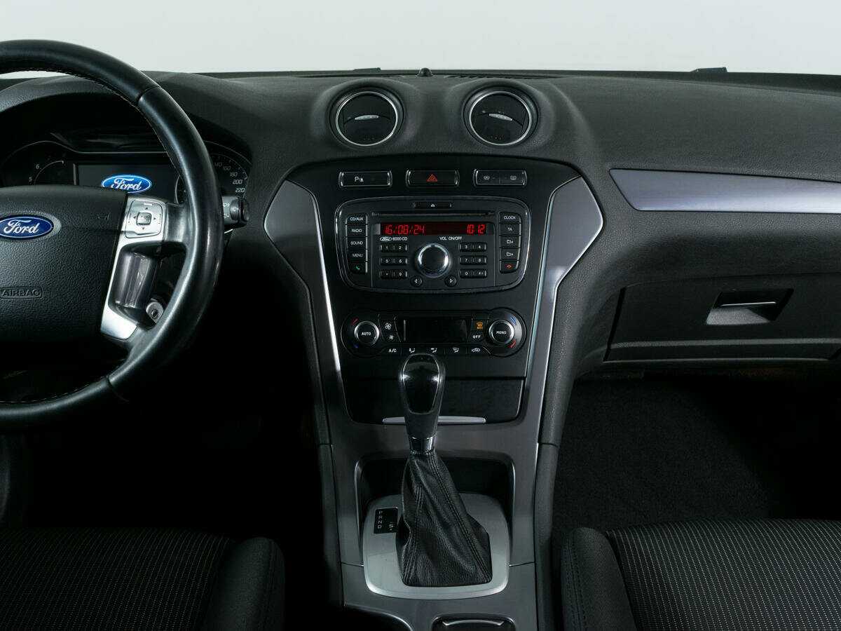 Ford Mondeo 2013 года с пробегом. Фото: #10