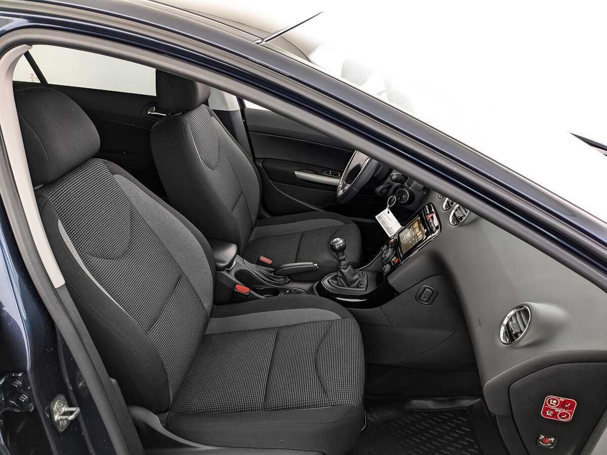 Peugeot 408 2020 года с пробегом. Фото: #19