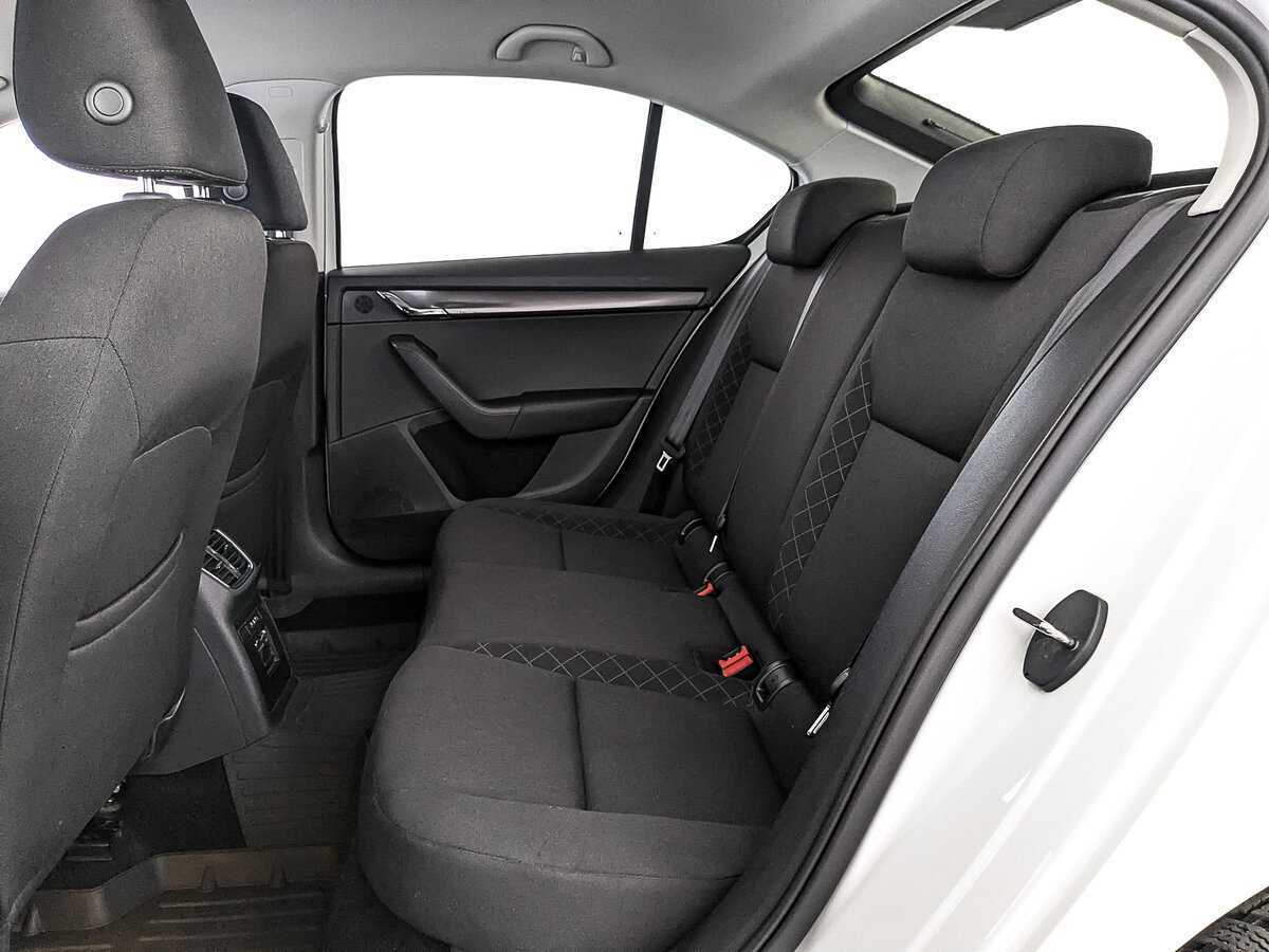 Skoda Octavia 2018 года с пробегом. Фото: #17